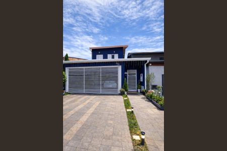 Casa à venda com 170m², 3 quartos e 2 vagas