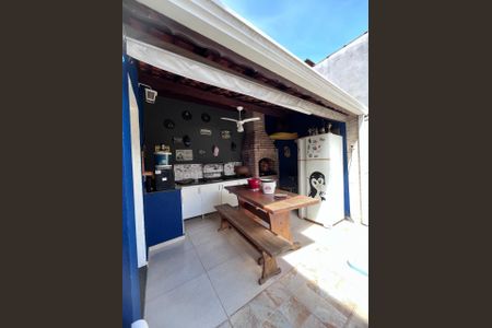 Casa à venda com 170m², 3 quartos e 2 vagas