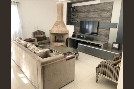 Casa de condomínio à venda com 402m², 4 quartos e 1 vaga