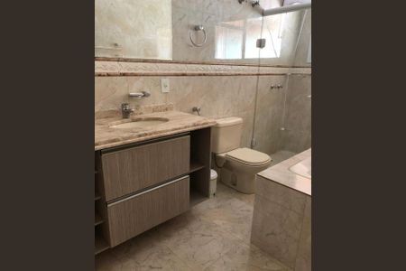 Casa de condomínio à venda com 402m², 4 quartos e 1 vaga