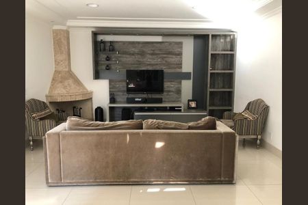 Casa de condomínio à venda com 402m², 4 quartos e 1 vaga