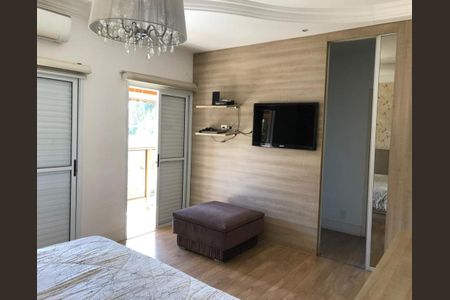 Casa de condomínio à venda com 402m², 4 quartos e 1 vaga
