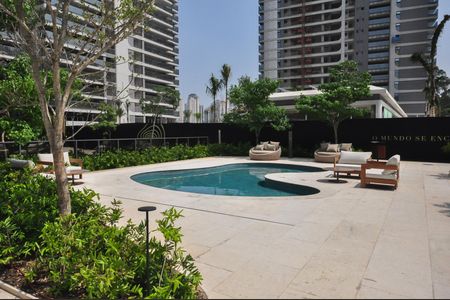 Apartamento à venda com 265m², 4 quartos e 4 vagas Apartamento à venda com 265m², 4 quartos e 4 vagasPiscina