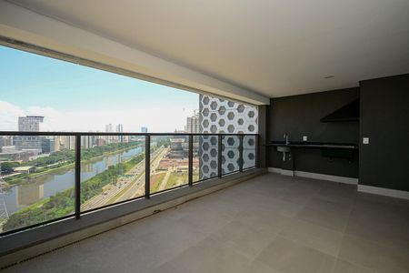 Apartamento à venda com 265m², 4 quartos e 4 vagasVaranda 2