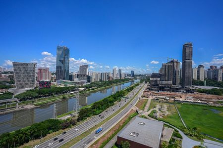 Apartamento à venda com 265m², 4 quartos e 4 vagasVista da Suíte 2