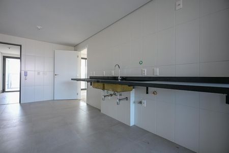 Apartamento à venda com 265m², 4 quartos e 4 vagasCozinha