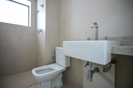 Apartamento à venda com 265m², 4 quartos e 4 vagasBanheiro Suíte 2