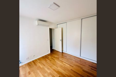 Apartamento para alugar com 3 quartos, 165m² em Vila Nova Conceição, São Paulo