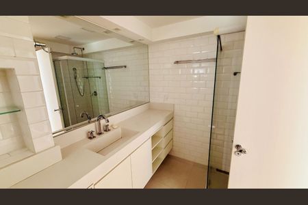 Apartamento para alugar com 3 quartos, 165m² em Vila Nova Conceição, São Paulo