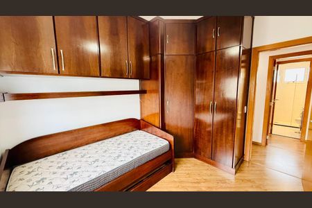 Apartamento para alugar com 184m², 3 quartos e 5 vagas