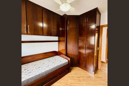 Apartamento para alugar com 184m², 3 quartos e 5 vagas