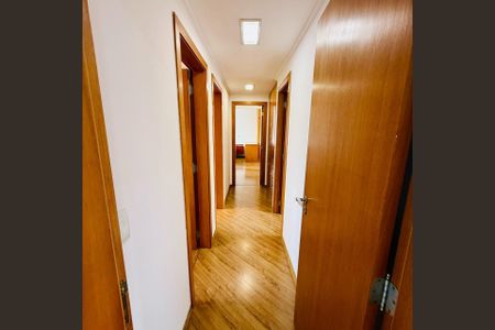 Apartamento para alugar com 184m², 3 quartos e 5 vagas
