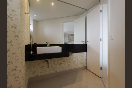 Apartamento para alugar com 220m², 3 quartos e 4 vagasLavabo