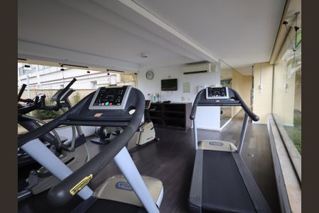 Apartamento para alugar com 220m², 3 quartos e 4 vagasÁrea comum - Academia