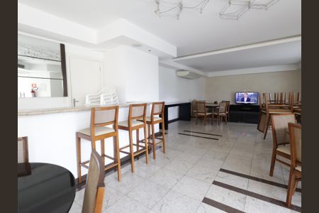 Apartamento para alugar com 220m², 3 quartos e 4 vagasÁrea comum - Salão de festas