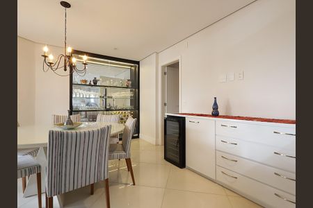 Apartamento para alugar com 220m², 3 quartos e 4 vagasCopa