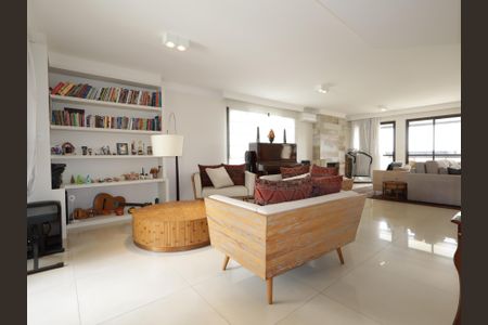 Apartamento para alugar com 220m², 3 quartos e 4 vagasSala