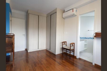 Apartamento para alugar com 220m², 3 quartos e 4 vagasSuíte 1