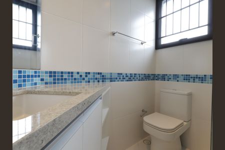 Apartamento para alugar com 220m², 3 quartos e 4 vagasBanheiro da Suíte 1