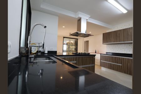 Apartamento para alugar com 220m², 3 quartos e 4 vagasCozinha