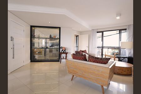 Apartamento para alugar com 220m², 3 quartos e 4 vagasSala