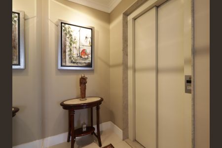 Apartamento para alugar com 220m², 3 quartos e 4 vagasHall 