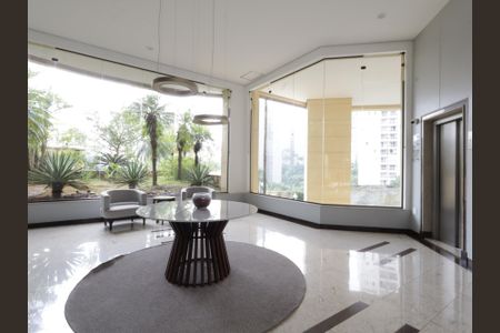 Apartamento para alugar com 220m², 3 quartos e 4 vagasHall social