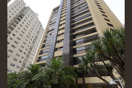 Apartamento para alugar com 220m², 3 quartos e 4 vagasFachada