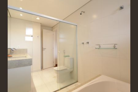 Apartamento para alugar com 220m², 3 quartos e 4 vagasBanheiro da Suíte 3