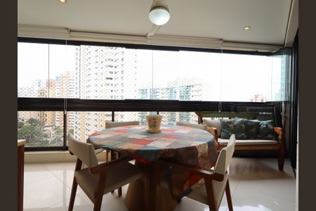 Apartamento para alugar com 220m², 3 quartos e 4 vagasVaranda gourmet