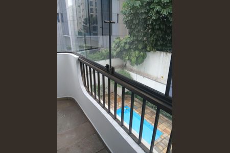 Apartamento para alugar com 120m², 3 quartos e 1 vagaVaranda