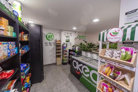 Apartamento à venda com 57m², 2 quartos e 1 vaga Apartamento à venda com 57m², 2 quartos e 1 vagaMini Mercado