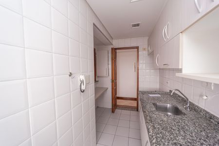 Apartamento à venda com 57m², 2 quartos e 1 vaga Apartamento à venda com 57m², 2 quartos e 1 vagaCozinha