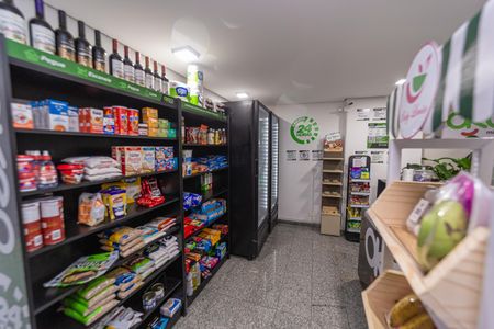 Apartamento à venda com 57m², 2 quartos e 1 vaga Apartamento à venda com 57m², 2 quartos e 1 vagaMini Mercado