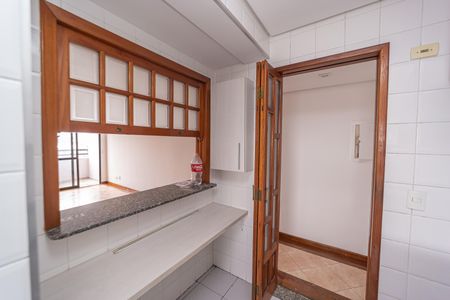 Apartamento à venda com 57m², 2 quartos e 1 vaga Apartamento à venda com 57m², 2 quartos e 1 vagaCozinha