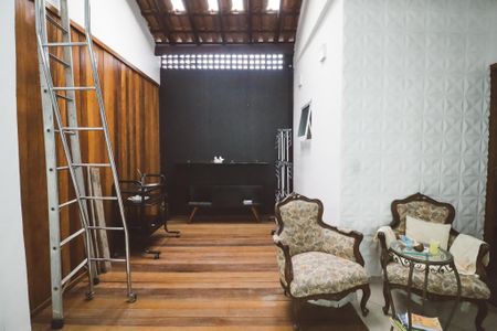 Casa à venda com 800m², 6 quartos e 2 vagasSala 4