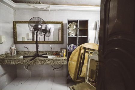 Lavabo 1 de casa à venda com 6 quartos, 800m² em Santana, São Paulo