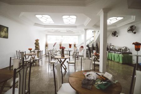 Casa à venda com 800m², 6 quartos e 2 vagasSala 1