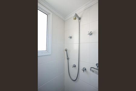 Apartamento à venda com 222m², 4 quartos e 4 vagasChuveiro do banheiro da Suíte 3