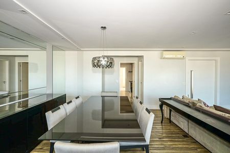 Apartamento à venda com 222m², 4 quartos e 4 vagasSala de Jantar
