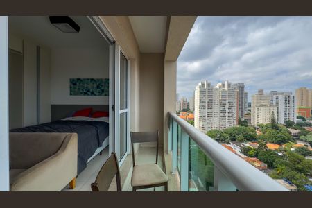 Sacada de kitnet/studio à venda com 1 quarto, 33m² em Brooklin, São Paulo