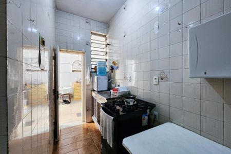 Casa à venda com 49m², 3 quartos e sem vaga Casa à venda com 49m², 3 quartos e sem vagaCozinha