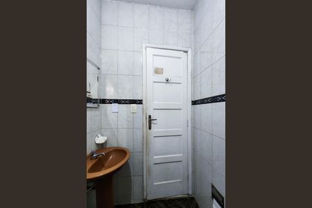 Casa à venda com 49m², 3 quartos e sem vaga Casa à venda com 49m², 3 quartos e sem vagaBanheiro