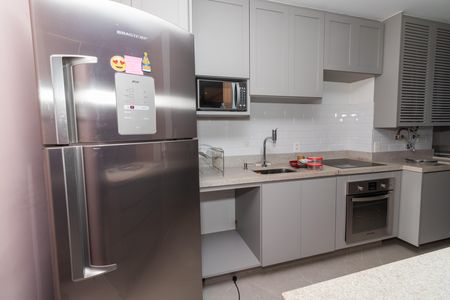 Apartamento para alugar com 68m², 2 quartos e 1 vagaCozinha e Área de Serviço