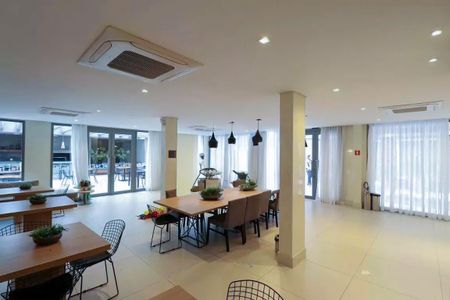 Apartamento para alugar com 68m², 2 quartos e 1 vagaÁrea Comum - Salão de Festas