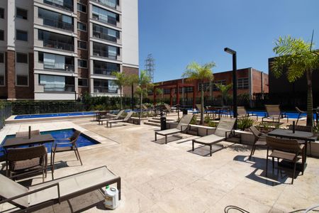 Apartamento para alugar com 68m², 2 quartos e 1 vagaÁrea Comum - Piscina