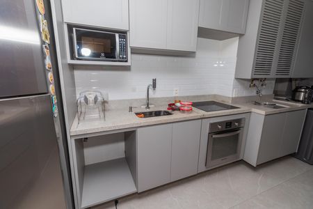Apartamento para alugar com 68m², 2 quartos e 1 vagaCozinha e Área de Serviço