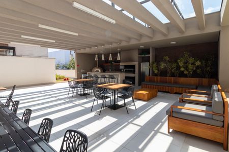 Apartamento para alugar com 68m², 2 quartos e 1 vagaÁrea Comum - Churrasqueira