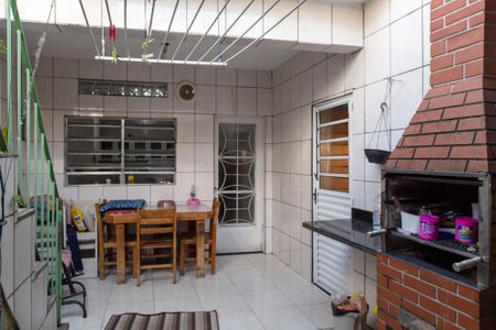 Casa à venda com 250m², 3 quartos e 2 vagasÁrea de Serviço