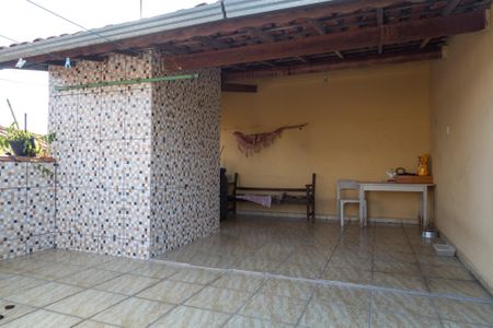 Casa à venda com 250m², 3 quartos e 2 vagasÁrea de Serviço
